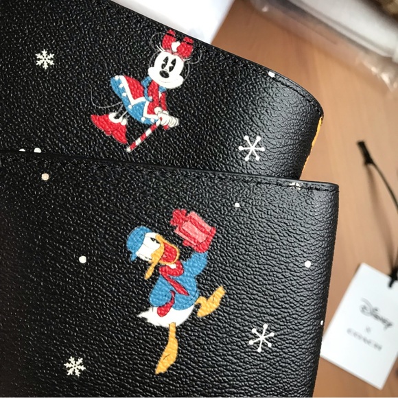 🐭Coach Disney X Coach 3 In 1 Wallet With Holiday Print - Picture 4 of 10